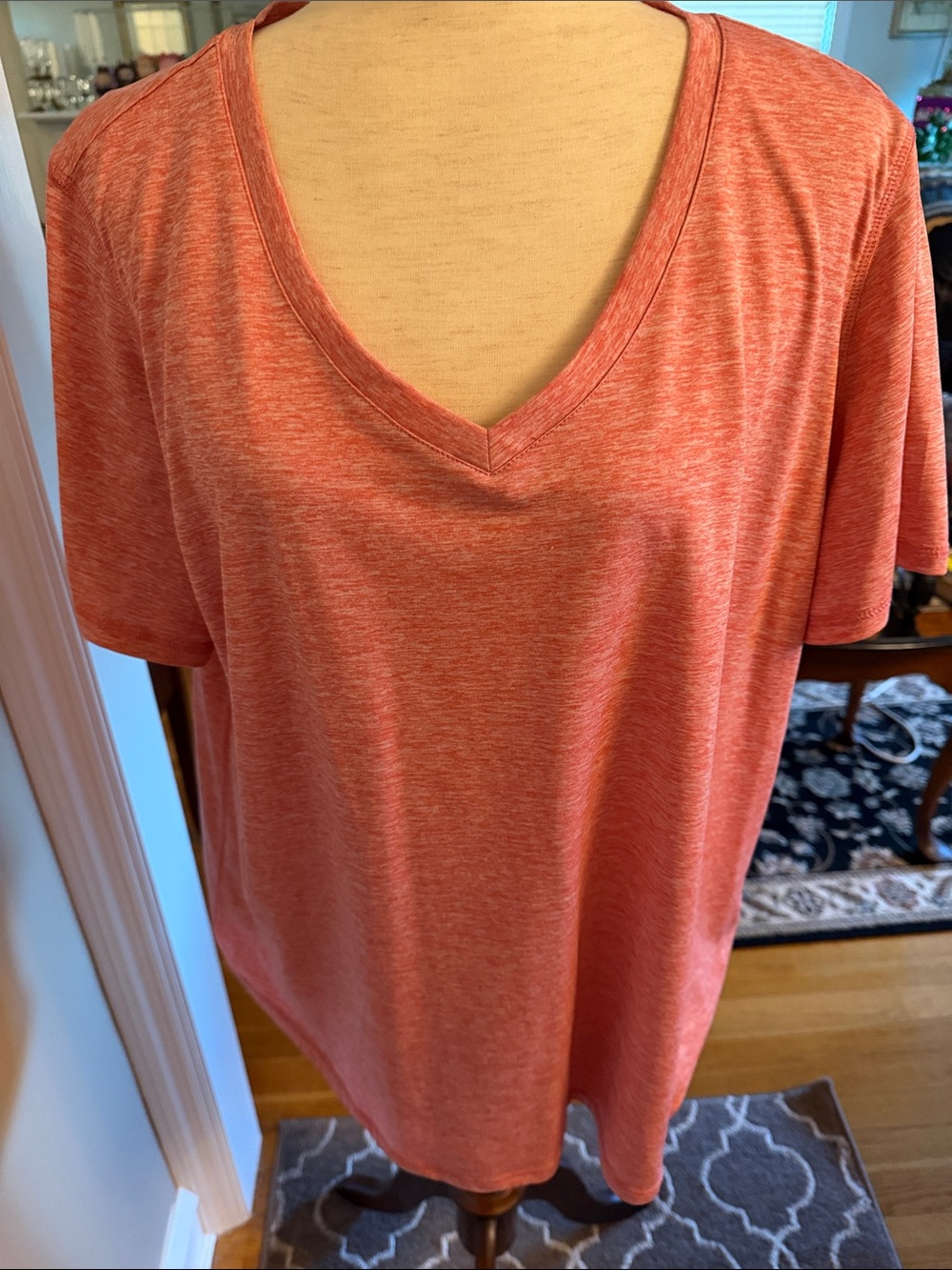 2x never worn Ideology Everyday V-Neck Women's Top in Heathered Coral